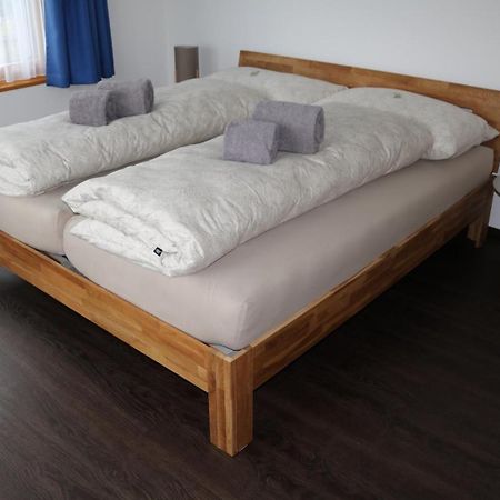 Ferienwohnung Fuer 5 Personen In Cumpadials, Inmitten Der Surselva Sumvitg المظهر الخارجي الصورة