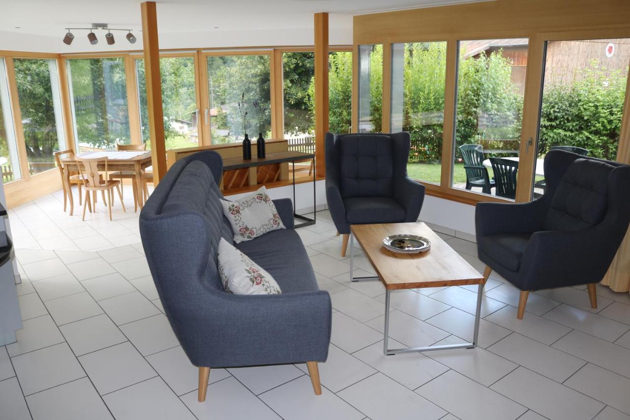 Ferienwohnung Fuer 5 Personen In Cumpadials, Inmitten Der Surselva Sumvitg المظهر الخارجي الصورة