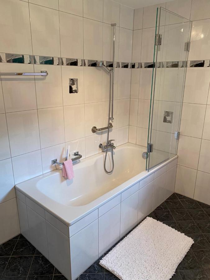 Ferienwohnung Fuer 5 Personen In Cumpadials, Inmitten Der Surselva Sumvitg المظهر الخارجي الصورة