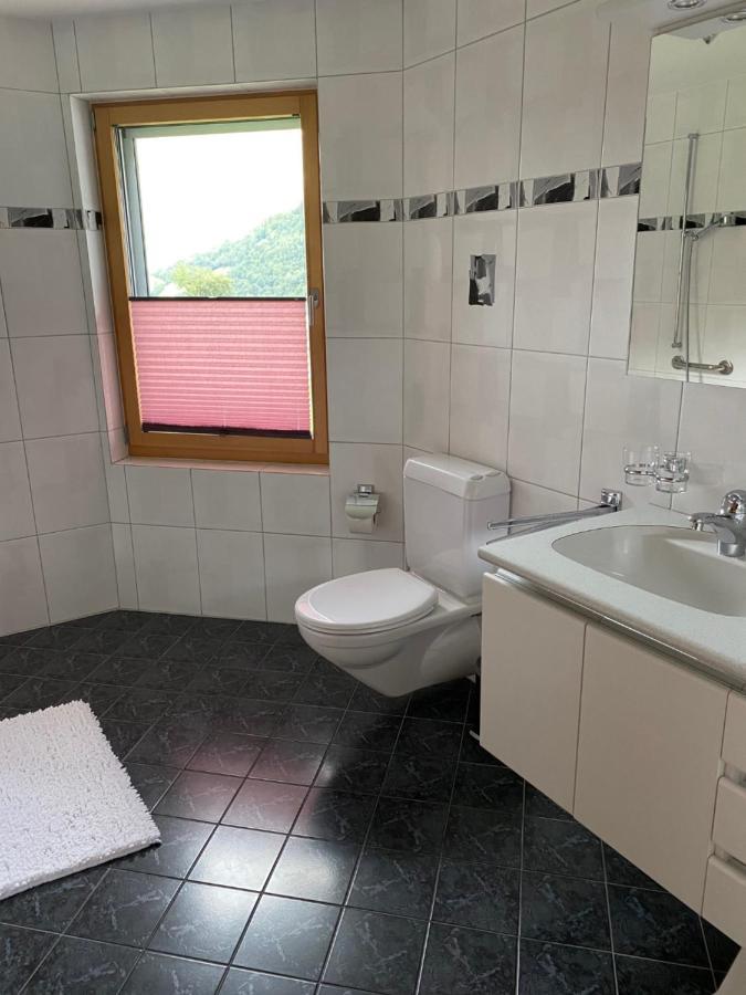 Ferienwohnung Fuer 5 Personen In Cumpadials, Inmitten Der Surselva Sumvitg المظهر الخارجي الصورة